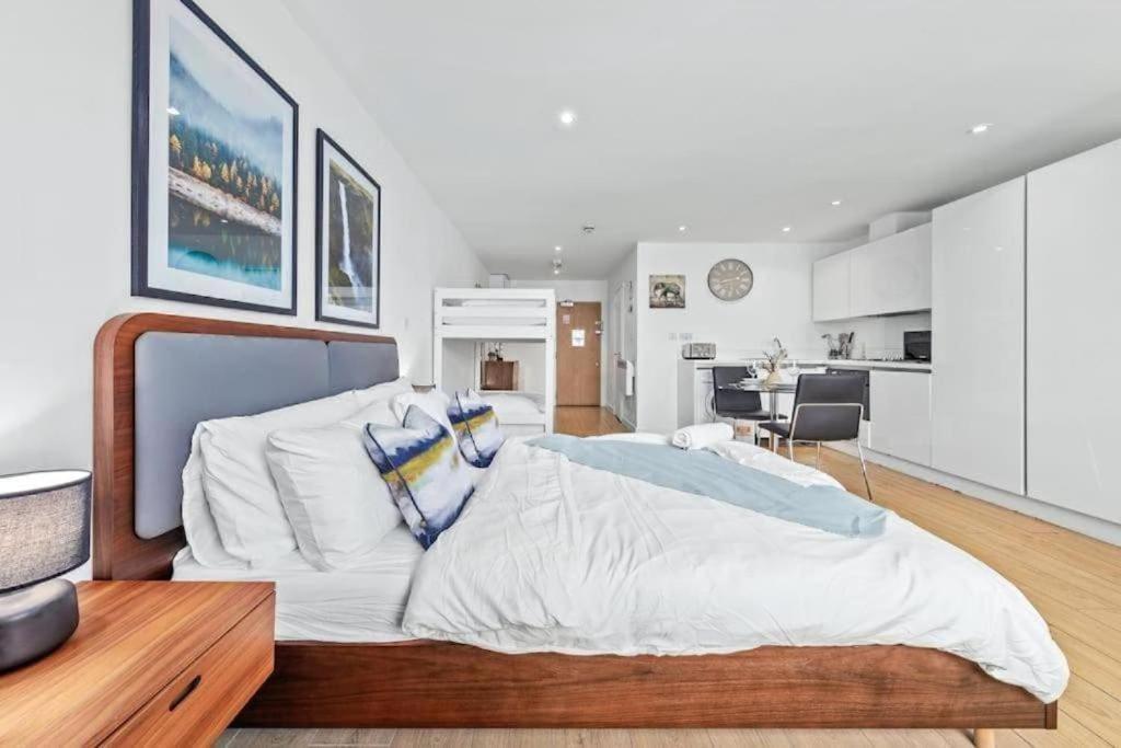 1 Bedroom Flat Piccadilly Sleep 7 In London Vr10 מראה חיצוני תמונה